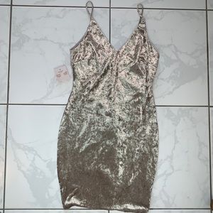 ASTR the label tan/mauve suede v-neck dress, M